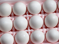 Come decorare le uova di pasqua: tecniche e accorgimenti