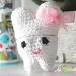 Portagioie Dentina all'uncinetto: insegniamo ai bambini a lavarsi i denti