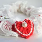 Collane all'uncinetto con la lana a rete