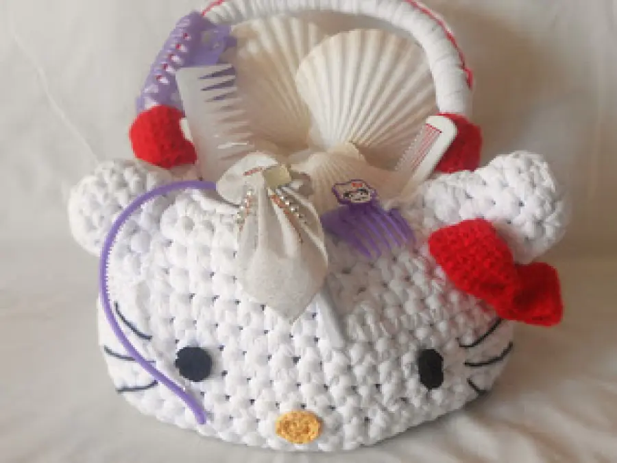 Lavori con la fettuccia: tutti i segreti e i trucchi per i lavori all'uncinetto