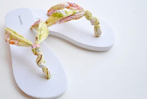 Idee dal web per l'estate: come rinnovare le infradito