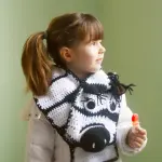Sciarpa all'uncinetto a forma di zebra