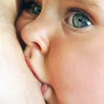 Allattamento al seno: tiene in salute madre e figlio