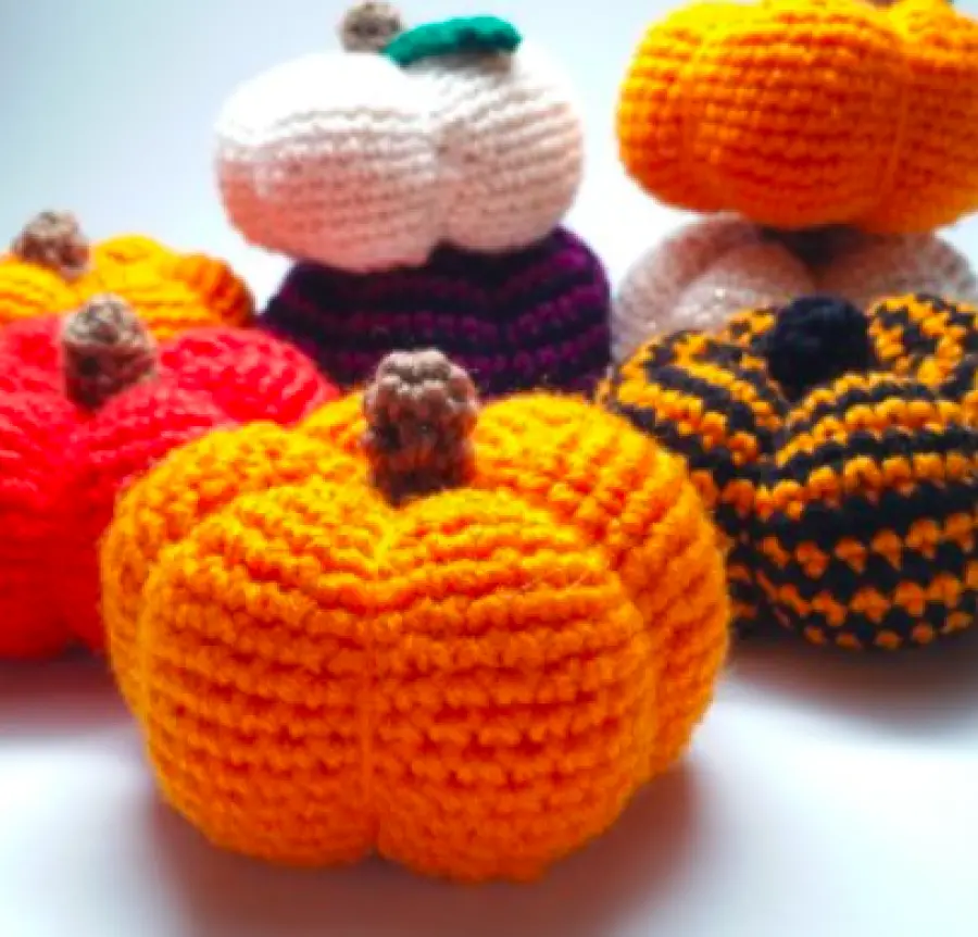 Schemi uncinetto: la zucca di Halloween