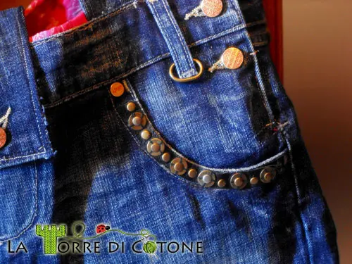 Riciclo creativo: la borsa di jeans